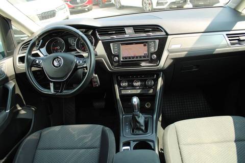 2016 Volkswagen Touran — sličica 13