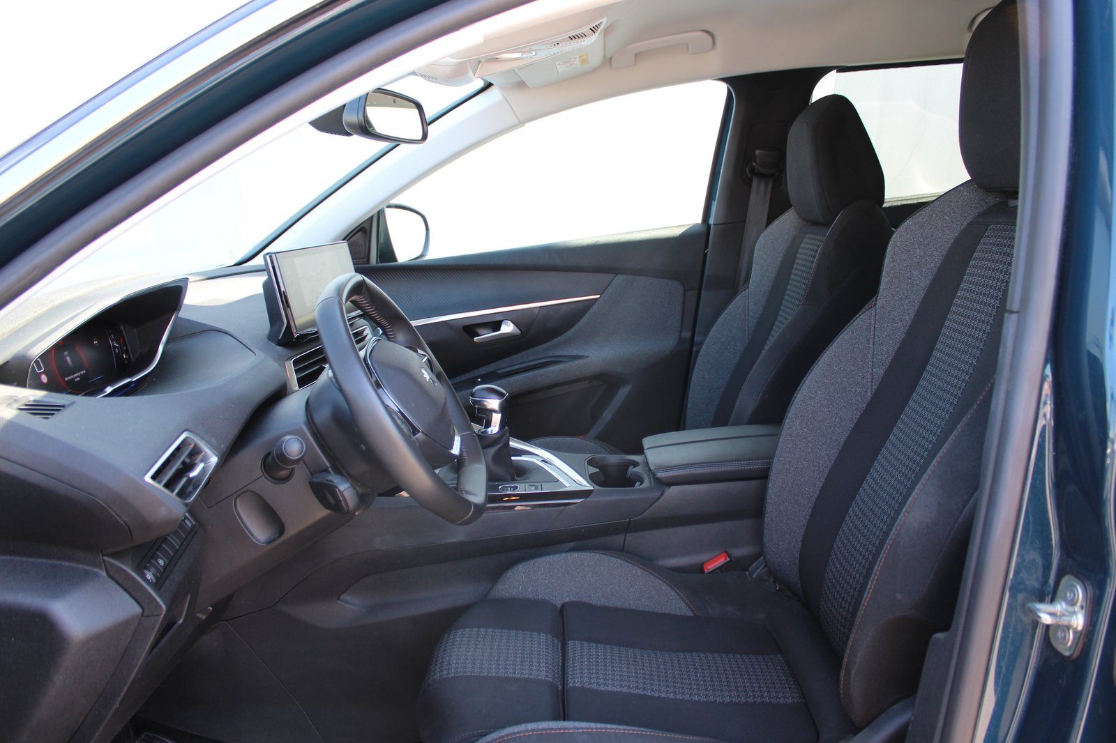 2022 Peugeot 5008 — fotografija 8