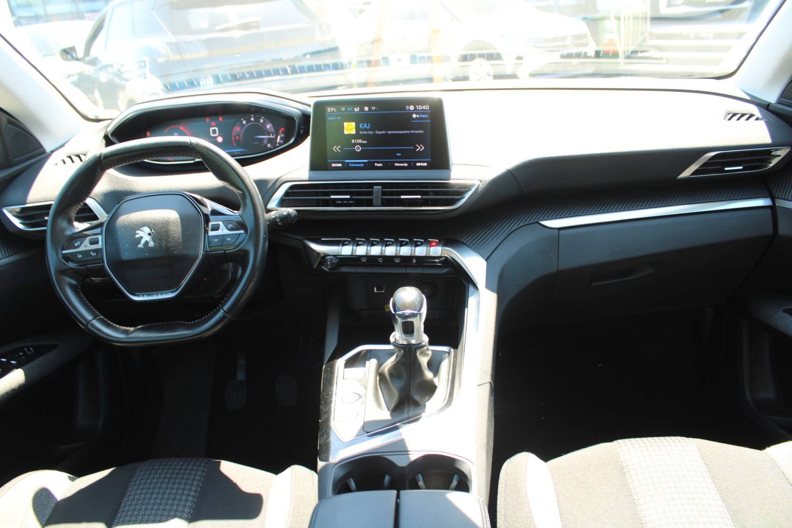 2022 Peugeot 5008 — fotografija 14
