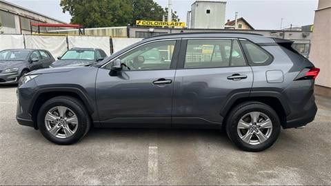 2022 Toyota RAV4 — sličica 8