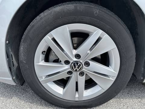 2021 Volkswagen Golf — sličica 15
