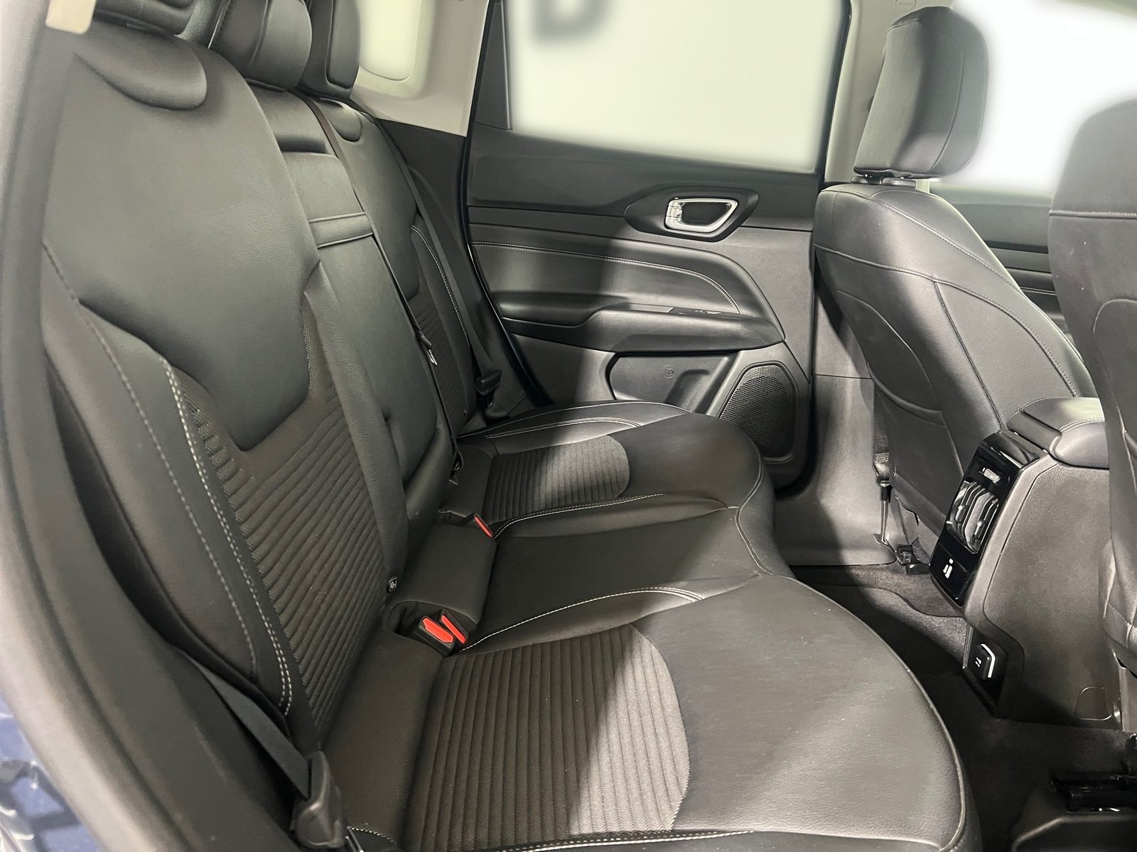 2023 Jeep Compass — fotografija 20
