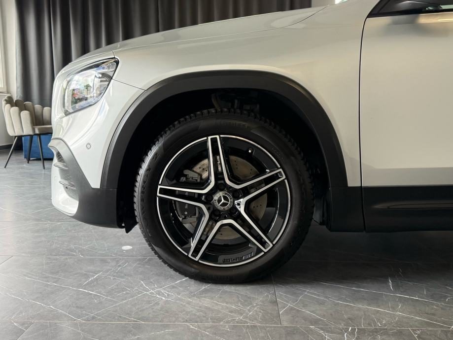 2021 Mercedes-Benz GLB — fotografija 8
