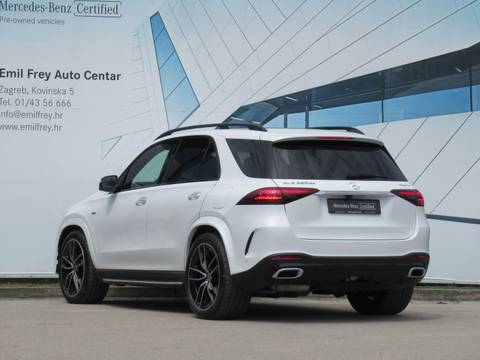 2025 Mercedes-Benz GLE — sličica 9