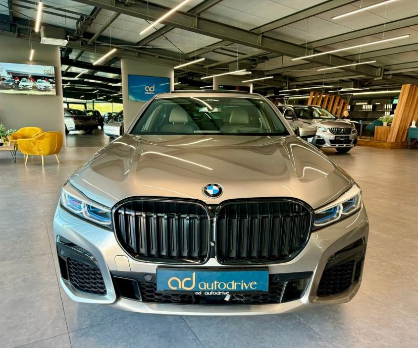 2021 BMW Serija 7 — fotografija 4