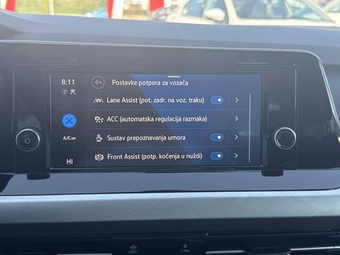 2024 Volkswagen Golf — sličica 27