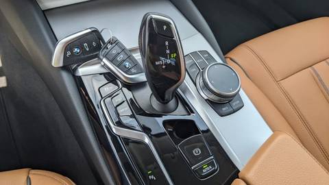 2022 BMW Serija 5 — sličica 19