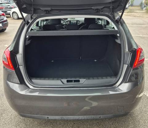 2019 Peugeot 308 — sličica 17