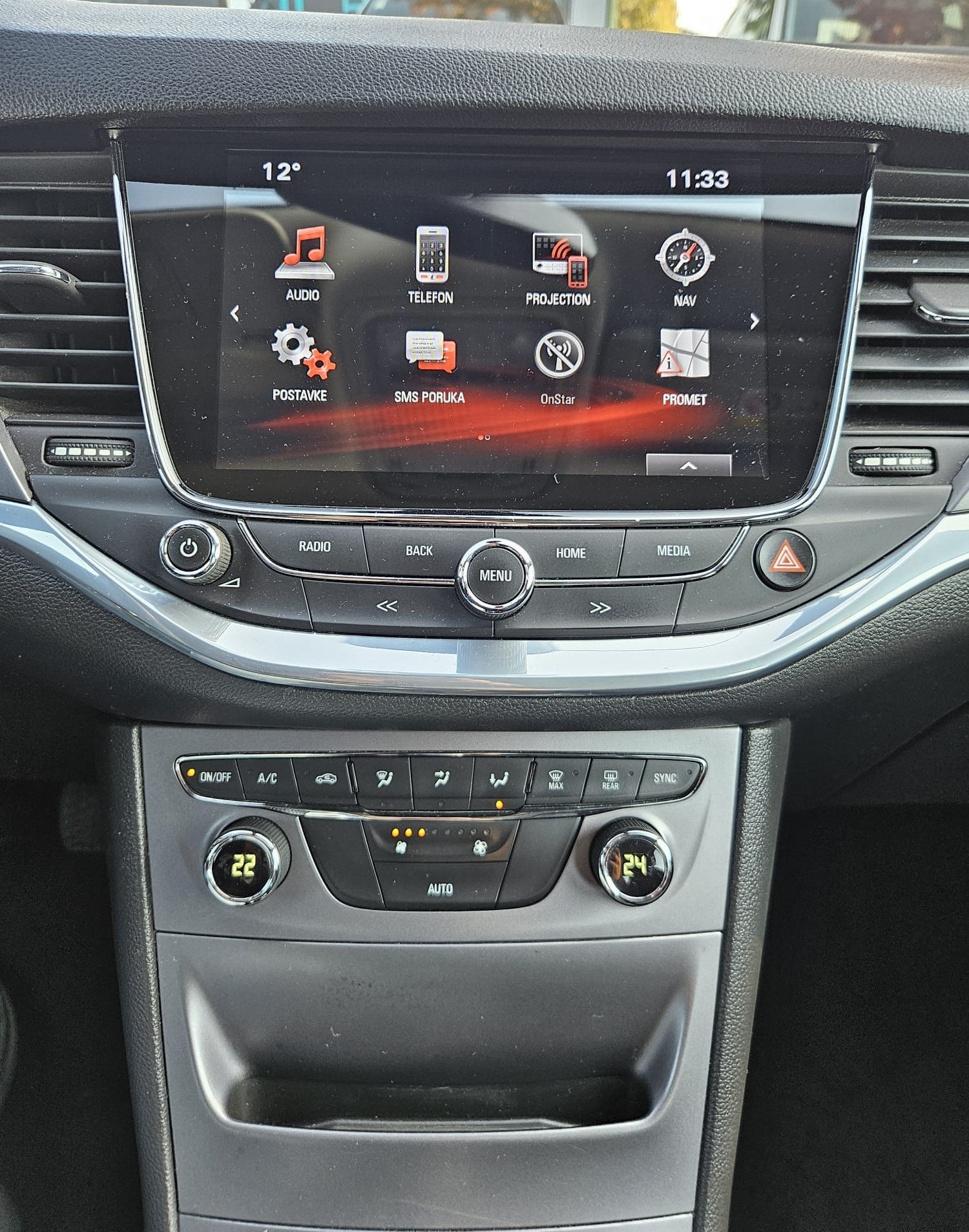 2016 Opel Astra — fotografija 17