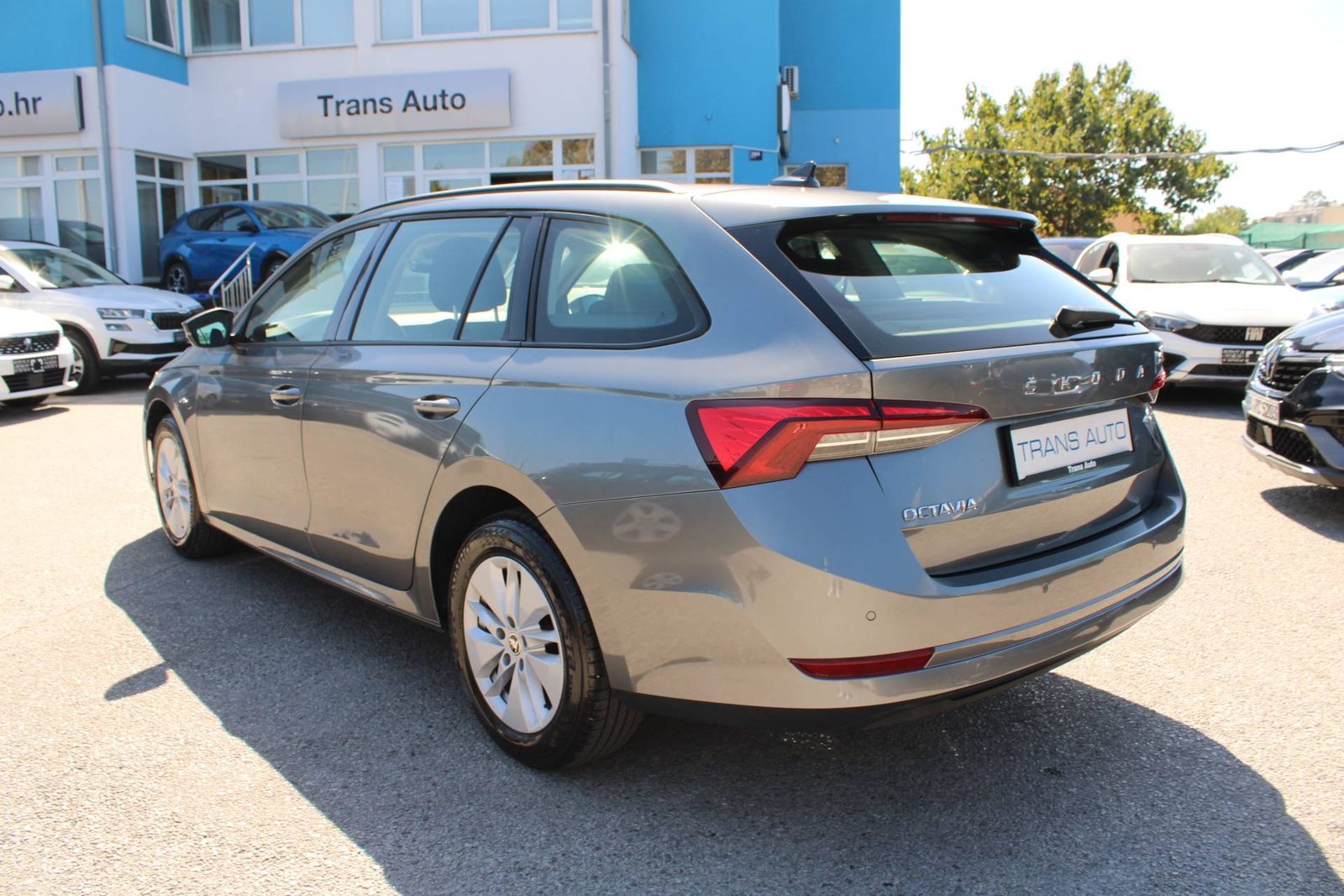 2023 Škoda Octavia Combi — fotografija 7