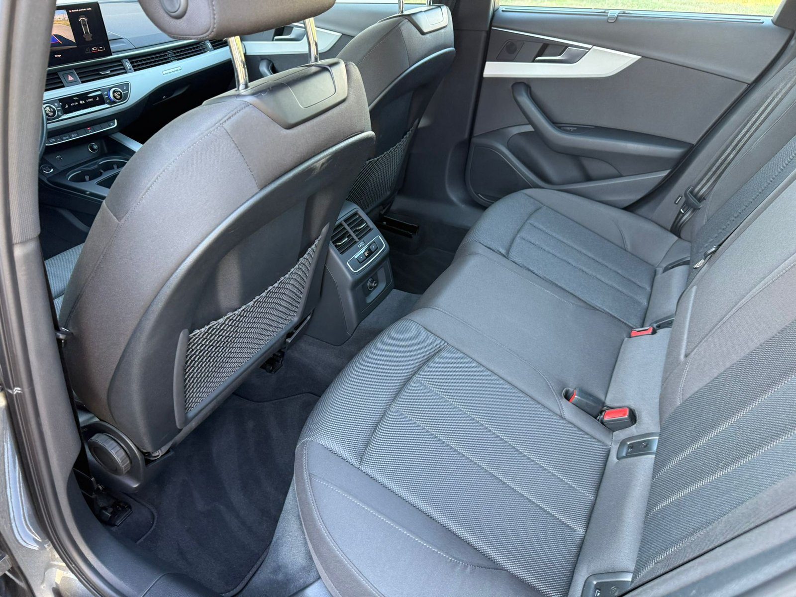 2022 Audi A4 S line — fotografija 8