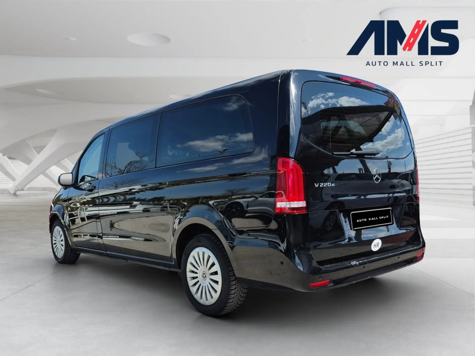2023 Mercedes-Benz V-klasa — fotografija 3