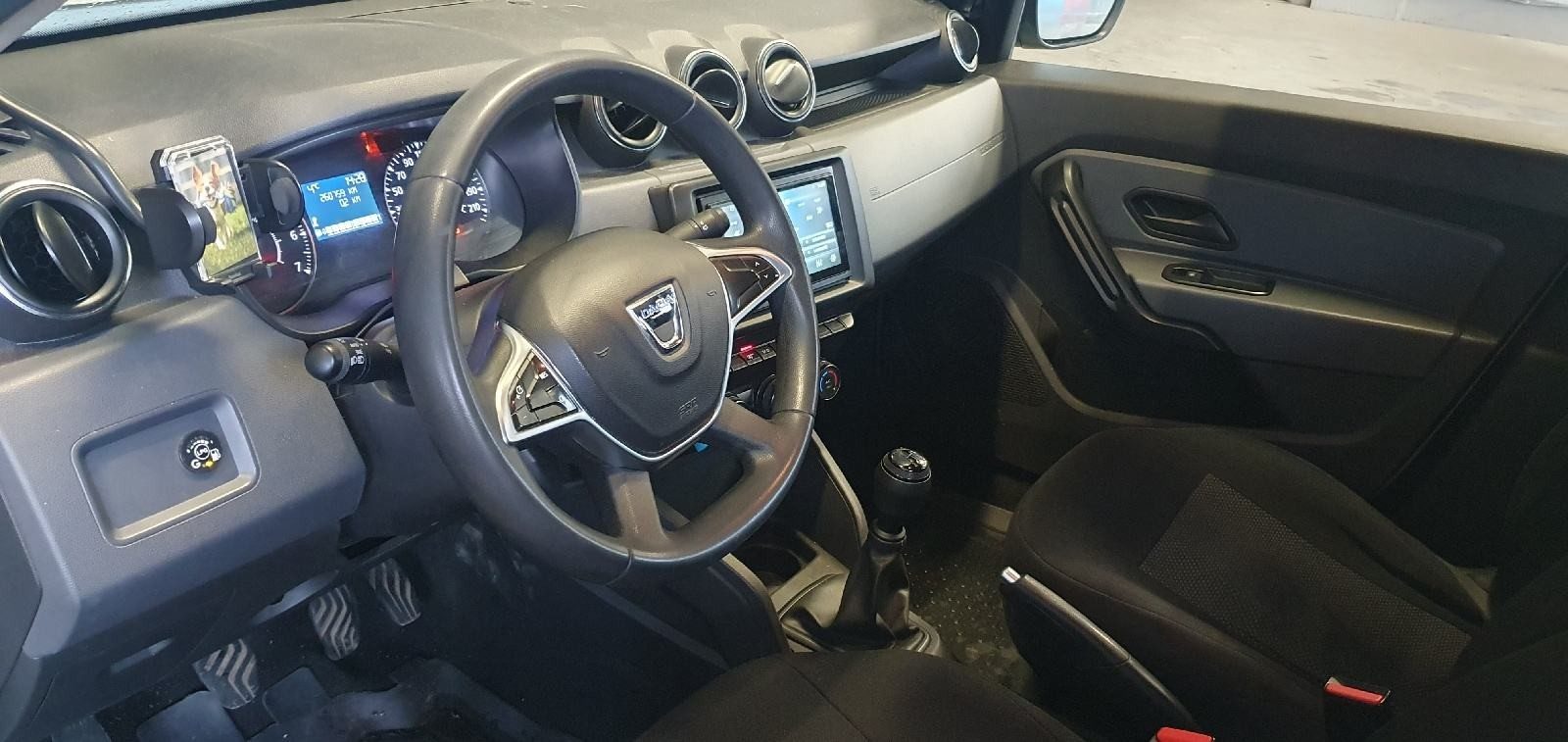 2020 Dacia Duster — fotografija 12