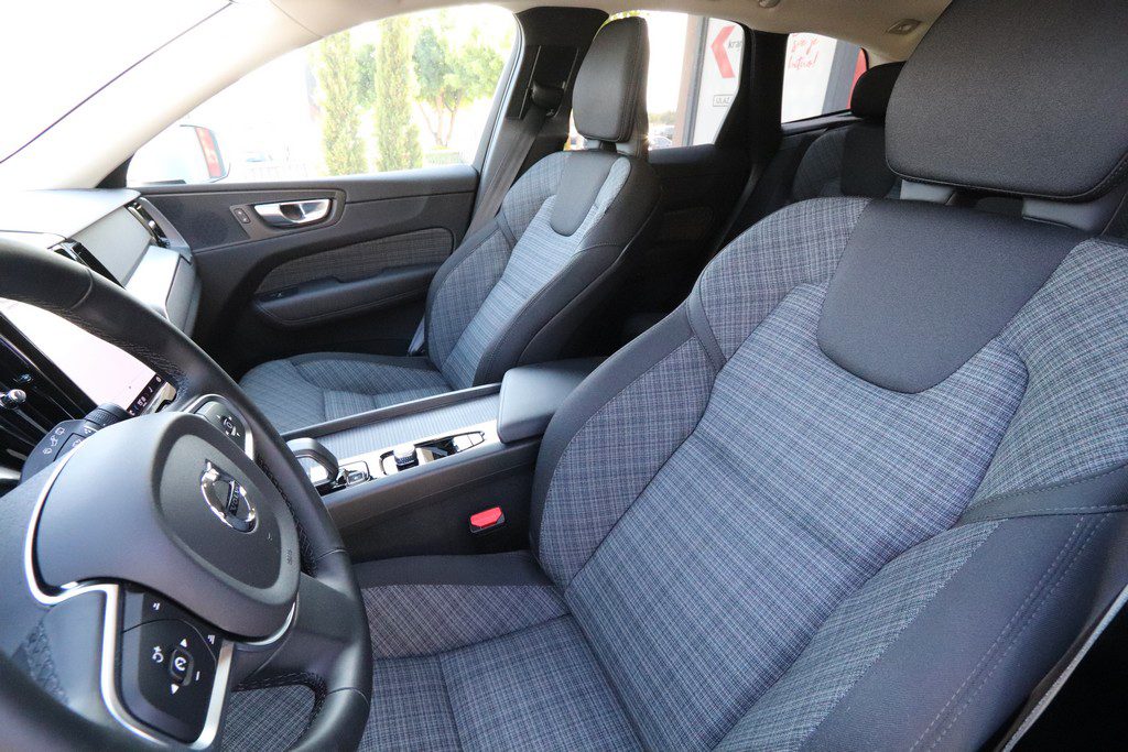 2025 Volvo XC60 — fotografija 6