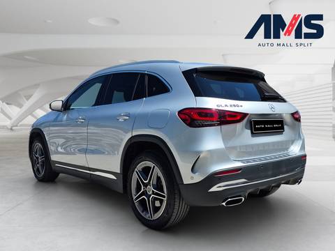 2023 Mercedes-Benz GLA — sličica 3