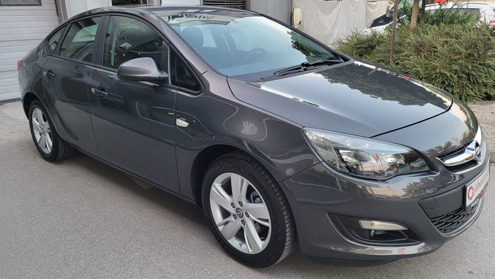 2015 Opel Astra — fotografija 4