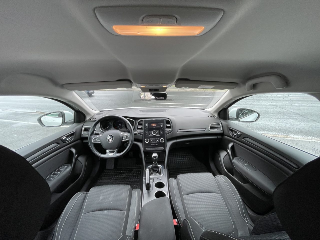 2019 Renault Megane — fotografija 8