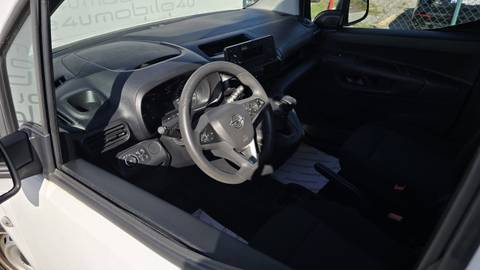 2022 Opel Combo — sličica 6