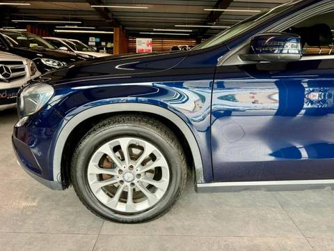 2017 Mercedes-Benz GLA — sličica 17