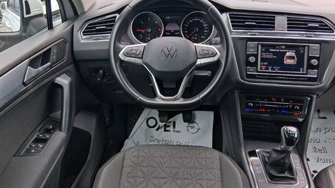 2021 Volkswagen Tiguan — sličica 18