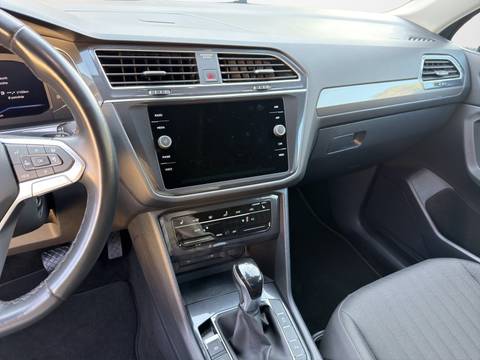 2023 Volkswagen Tiguan Allspace — sličica 9
