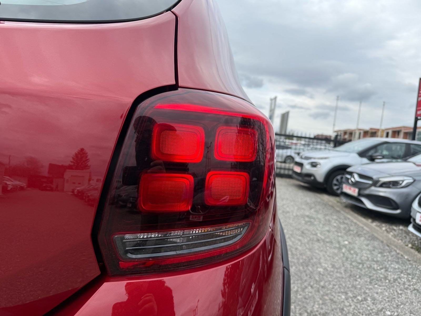 2018 Dacia Sandero — fotografija 7