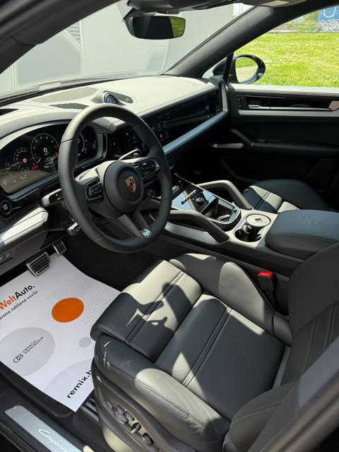 2026 Porsche Cayenne — sličica 13