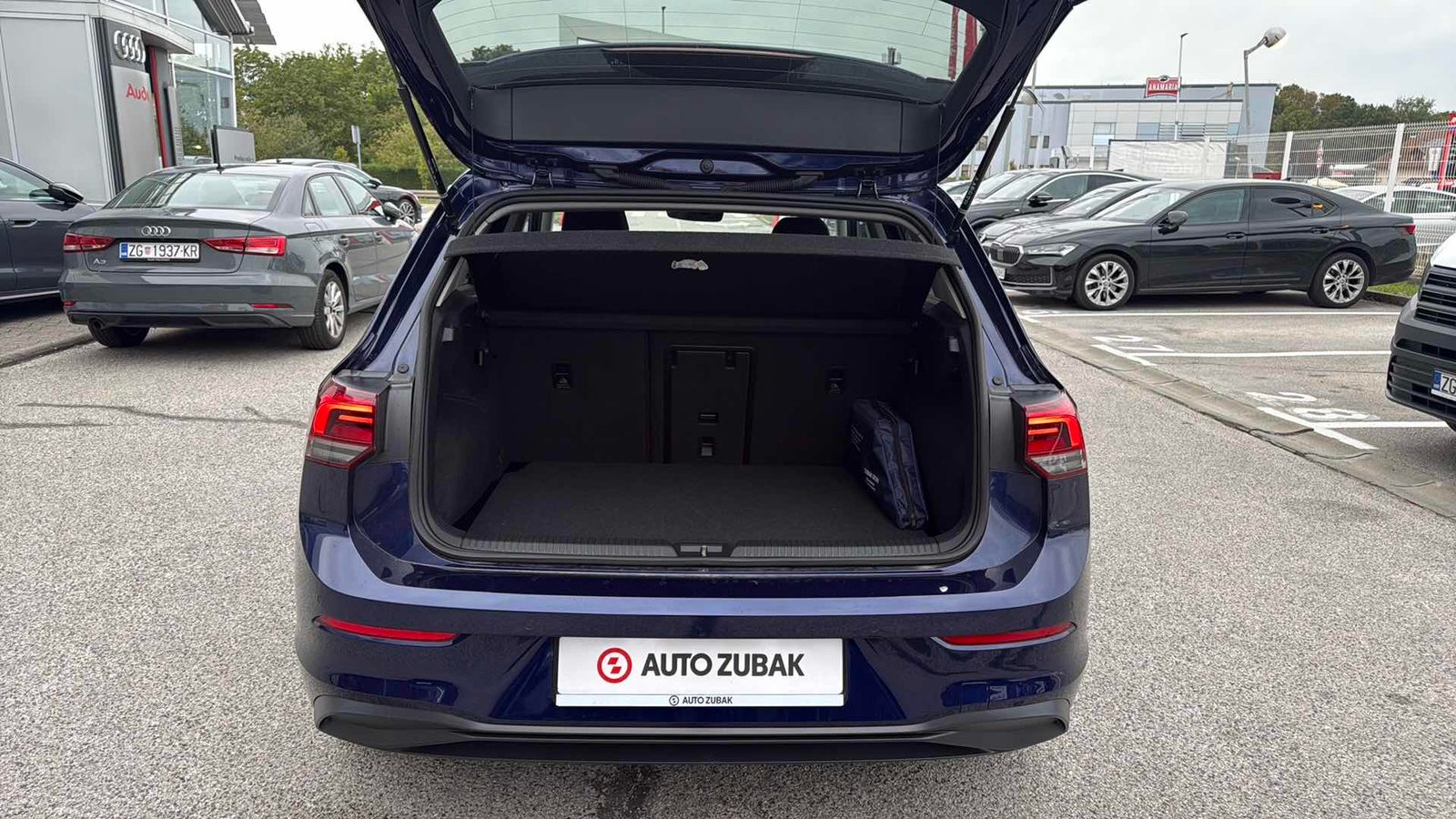 2024 Volkswagen Golf — fotografija 12