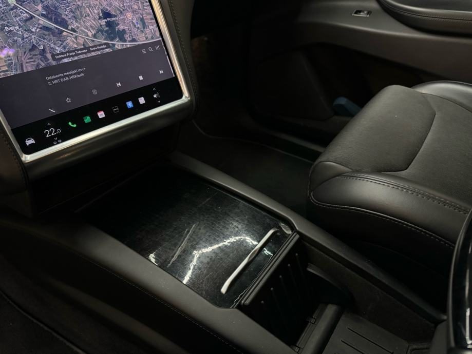 2017 Tesla Model — fotografija 12