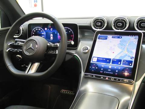 2025 Mercedes-Benz GLC — sličica 15