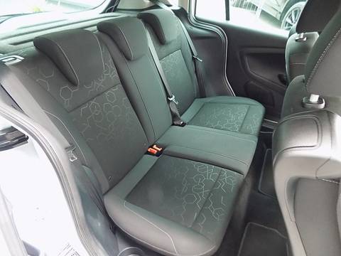 2017 Ford B-Max — sličica 12