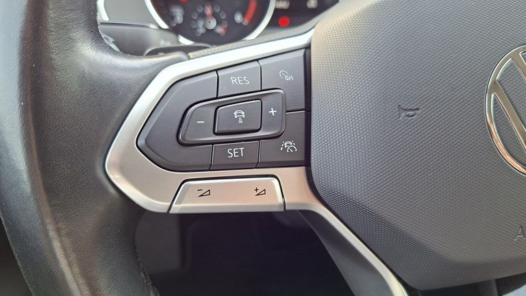 2021 Volkswagen Passat — fotografija 14