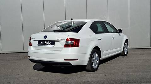 2018 Škoda Octavia — sličica 3