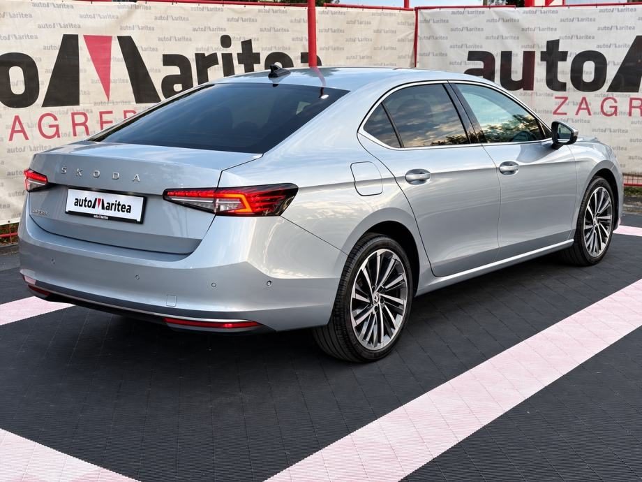2024 Škoda Superb — fotografija 8