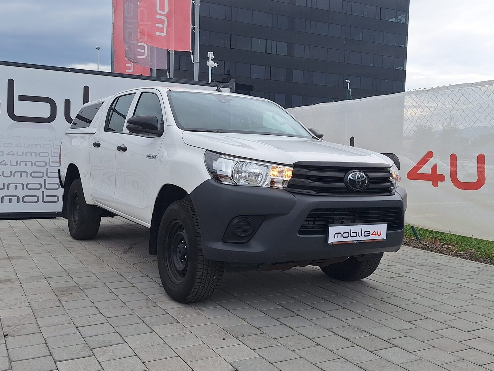 2019 Toyota Hilux — fotografija 3