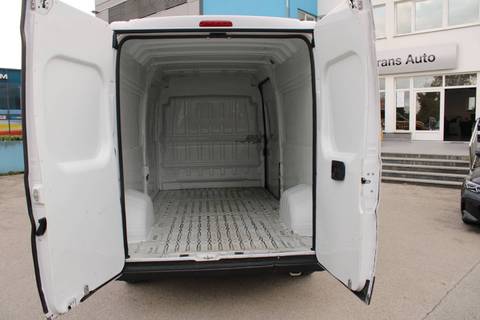 2022 Opel Movano — sličica 9