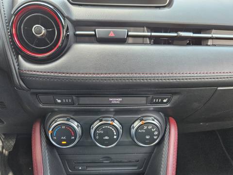 2016 Mazda CX-3 — sličica 17