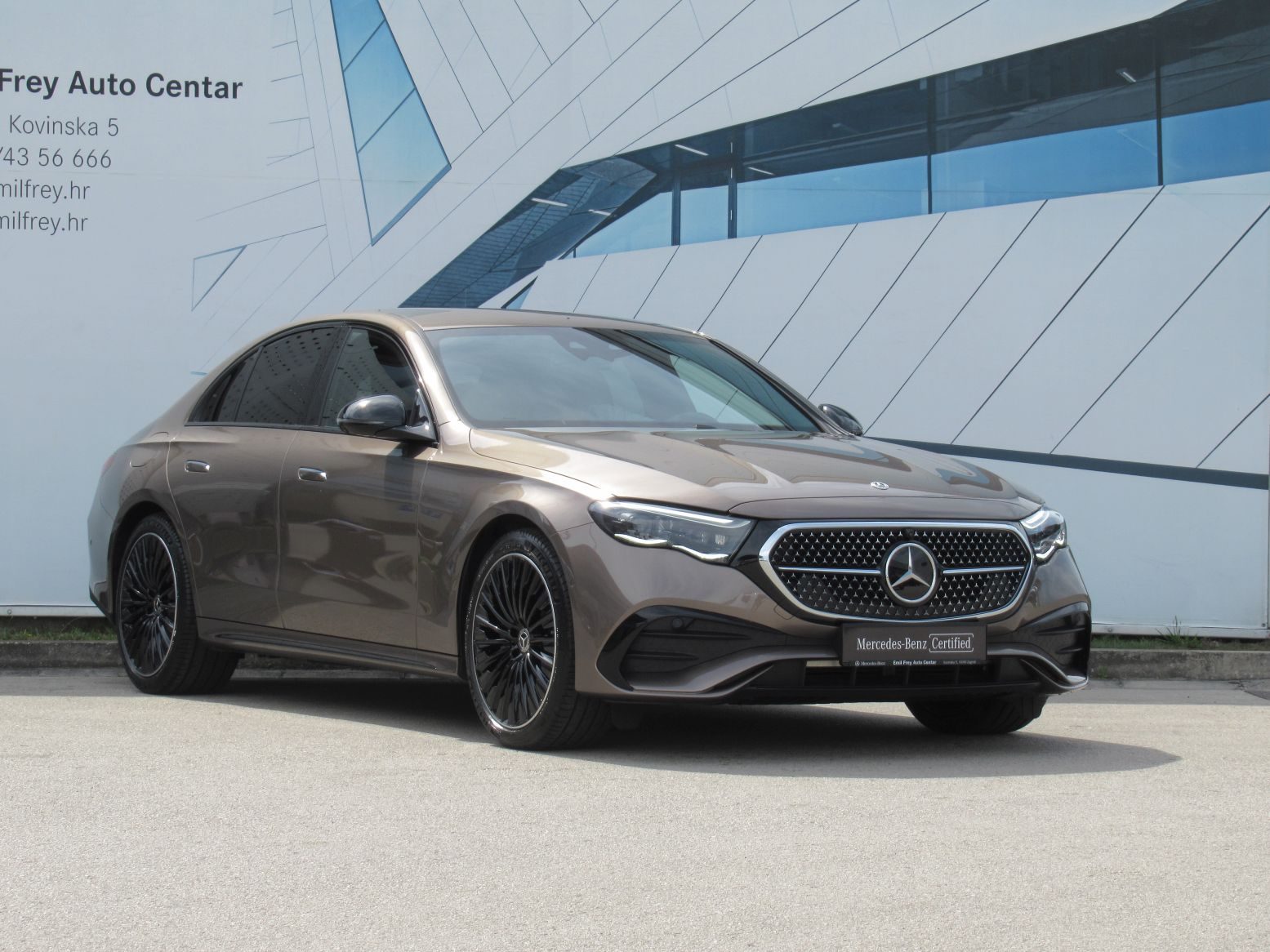 2025 Mercedes-Benz E-klasa AMG Line — fotografija 4