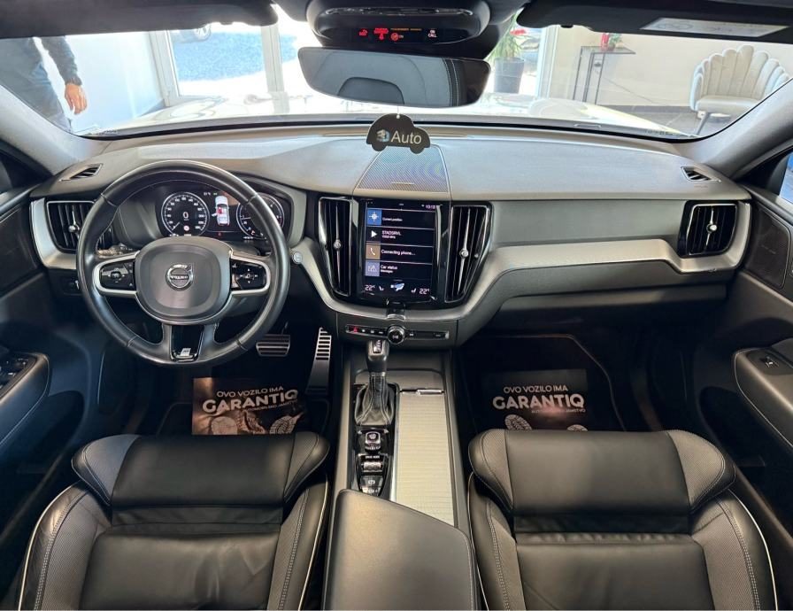 2020 Volvo XC60 — fotografija 16