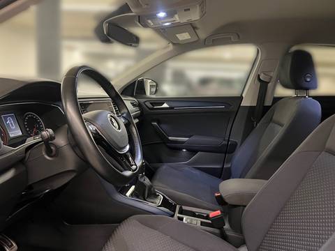 2021 Volkswagen T-Roc — sličica 13