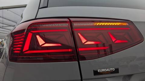 2023 Volkswagen Passat — sličica 7