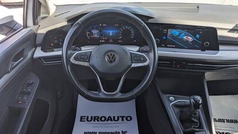 2022 Volkswagen Golf — sličica 12