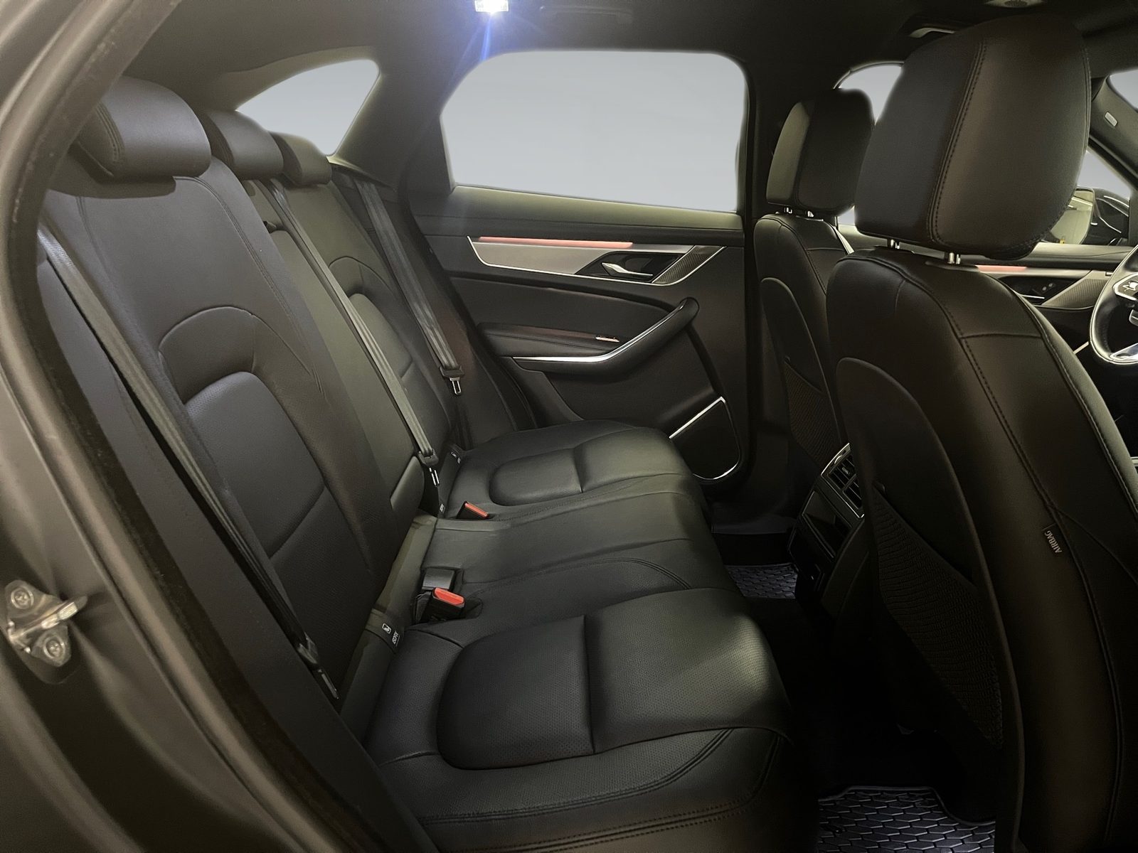 2023 Jaguar F-Pace — fotografija 9