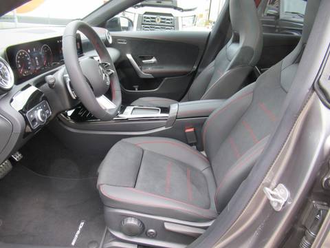 2025 Mercedes-Benz CLA — sličica 17