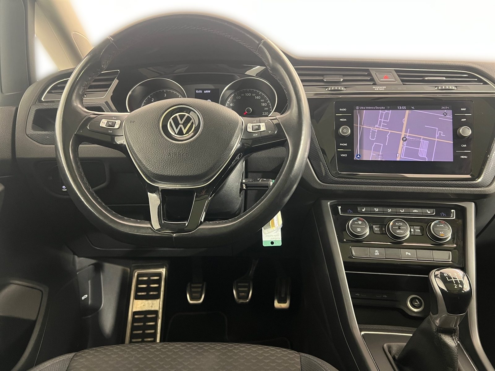 2020 Volkswagen Touran — fotografija 14