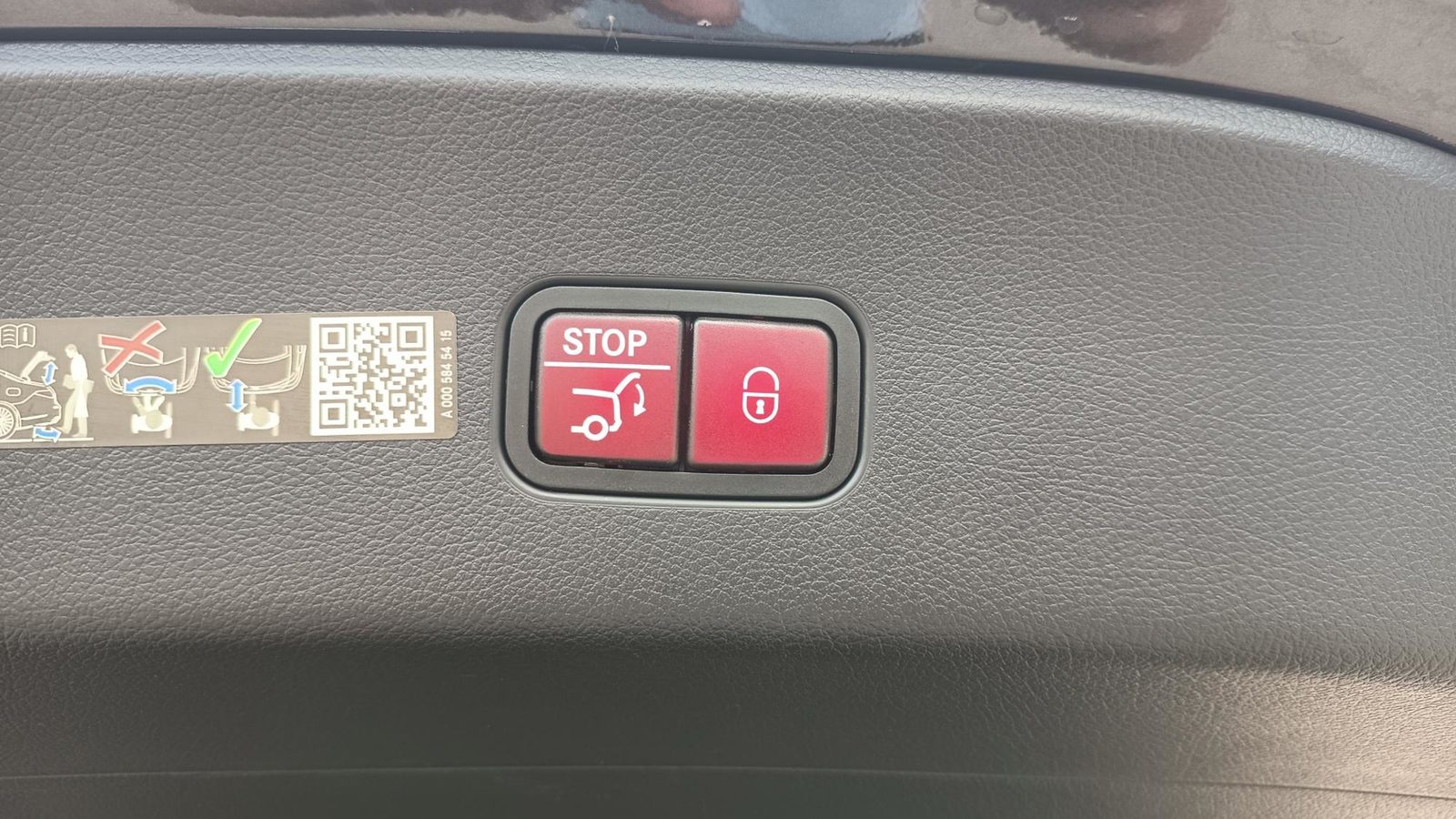 2025 Mercedes-Benz GLC — fotografija 28