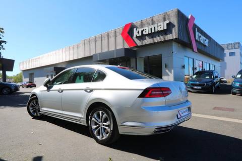 2019 Volkswagen Passat R-Line — sličica 16
