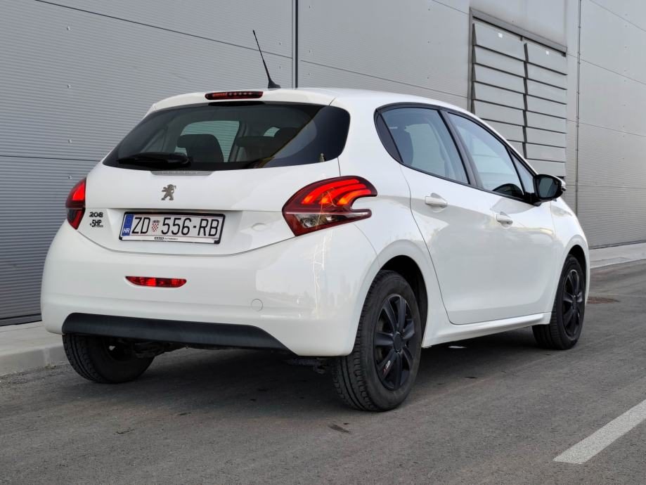2019 Peugeot 208 — fotografija 7