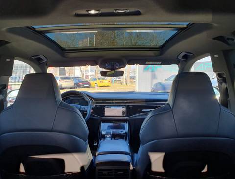 2019 Audi SQ8 S line — sličica 16