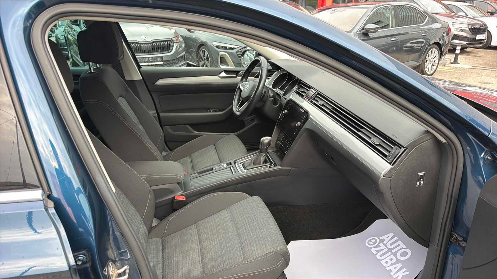 2021 Volkswagen Passat — fotografija 9
